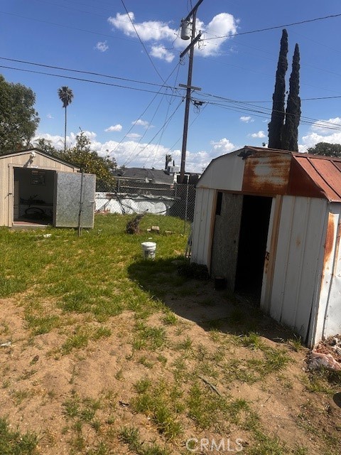 https://media.crmls.org/medias/9059bdd8-1ddc-43ce-9123-1d7bb4208b51.jpg?preset=X-Large