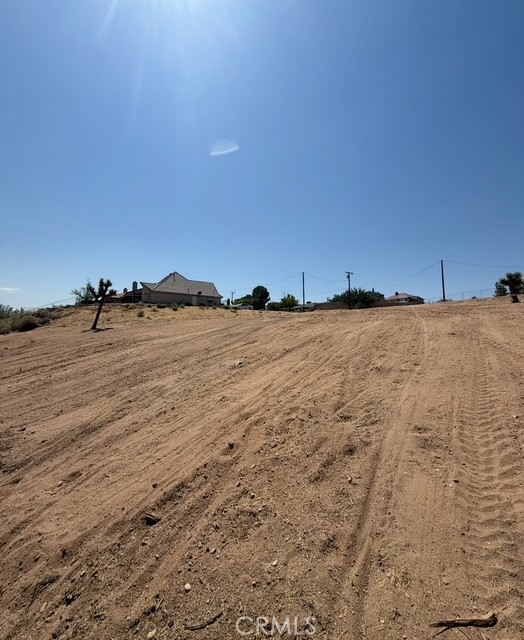 0 Bangor Avenue, Hesperia CA: https://media.crmls.org/medias/9059e2da-795c-4f8f-a1b3-dcd8e60fc815.jpg