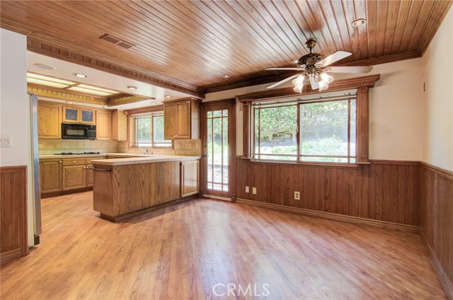 4814 Falcon Rock Place, Rancho Palos Verdes CA: https://media.crmls.org/medias/905a5f48-1495-4715-83ce-d762a1060a5c.jpg