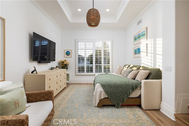 Detail Gallery Image 15 of 33 For 20 Gleneagles Dr, Newport Beach,  CA 92660 - 5 Beds | 4/1 Baths