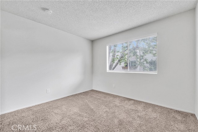 17552 Vandenberg Lane, Tustin CA: https://media.crmls.org/medias/905b0075-caf6-41bb-bab5-217ae691d207.jpg