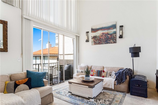 555 Esplanade, Redondo Beach, California 90277, 3 Bedrooms Bedrooms, ,3 BathroomsBathrooms,Residential,Sold,Esplanade,SB22021608