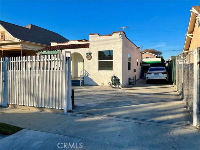 Detail Gallery Image 1 of 1 For 1589 E 46th St, Los Angeles,  CA 90011 - 2 Beds | 1 Baths