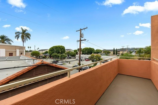 2422 11th Street, Long Beach, California 90804, ,Multi-Family,For Sale,11th,PW24202418