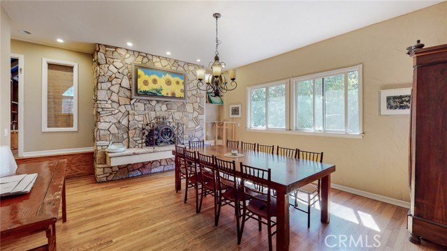 Detail Gallery Image 11 of 71 For 1248 Rocky Rd, Simi Valley,  CA 93063 - 5 Beds | 3 Baths