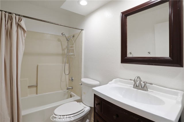 Detail Gallery Image 13 of 27 For 1676 Sumac, Corona,  CA 92882 - 3 Beds | 2 Baths