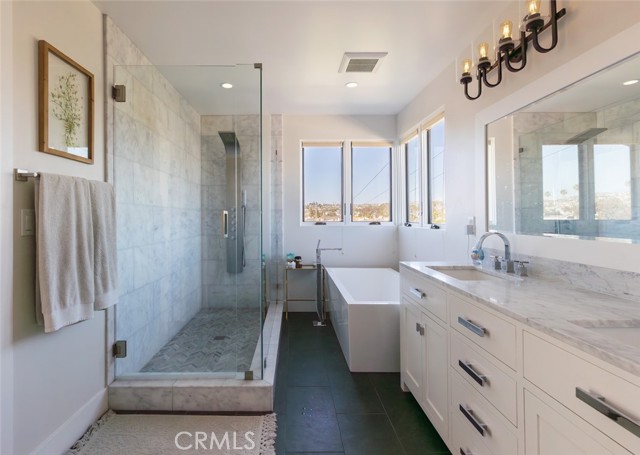 Detail Gallery Image 22 of 43 For 314 Dahlia, Corona Del Mar,  CA 92625 - 3 Beds | 3 Baths