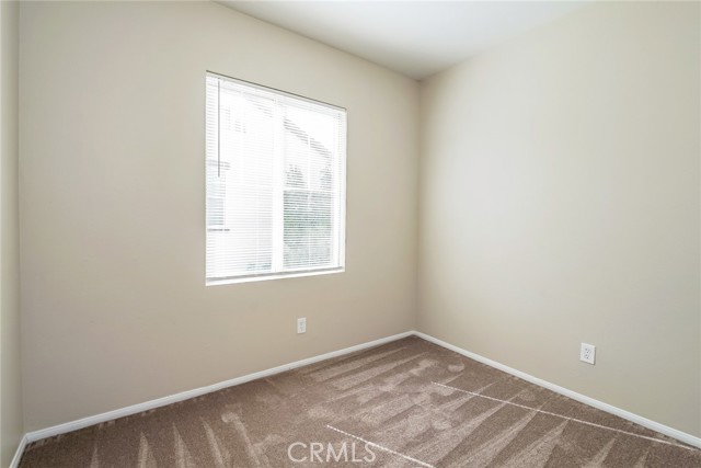 Detail Gallery Image 14 of 19 For 2545 Cattail Pl, Palmdale,  CA 93551 - 4 Beds | 2/1 Baths