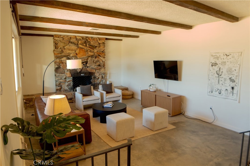 MLS #JT25226288 image #1