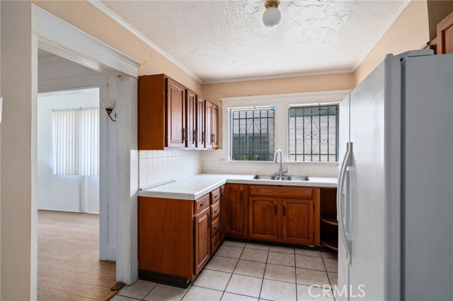 1412 S Victoria Avenue, Los Angeles CA: https://media.crmls.org/medias/905f3c82-7972-48d1-a021-392c68eedff5.jpg