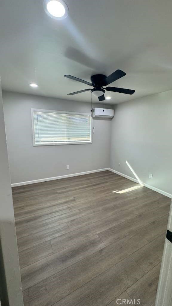 Detail Gallery Image 5 of 12 For 1270 W 9th St, Corona,  CA 92882 - 2 Beds | 1/1 Baths