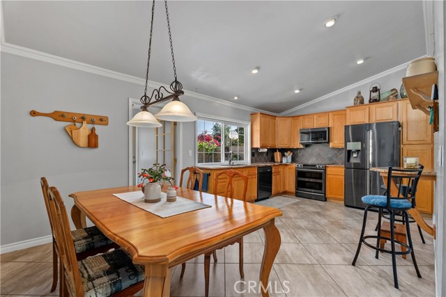 Detail Gallery Image 4 of 27 For 24196 Twig, Lake Forest,  CA 92630 - 4 Beds | 3 Baths