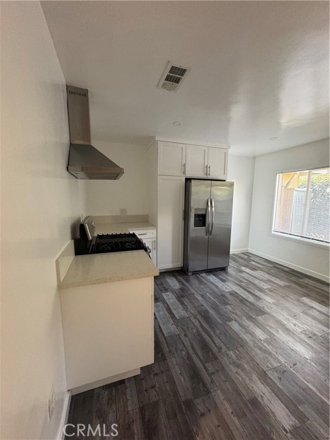 Detail Gallery Image 6 of 11 For 323 E Olive Ave #B,  Monrovia,  CA 91016 - 2 Beds | 2 Baths