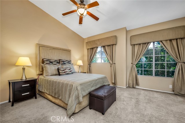 Detail Gallery Image 8 of 11 For 7420 Corbin Ave #10,  Reseda,  CA 91335 - 2 Beds | 2/1 Baths