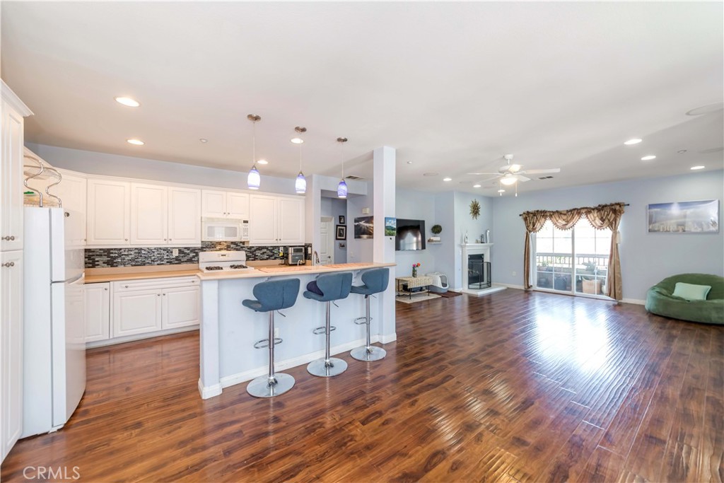 17760 Independence Lane