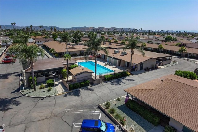 615 S Palm Avenue, Hemet CA: https://media.crmls.org/medias/9060d4bf-ed3f-4da3-9db1-f06c0531e5f7.jpg