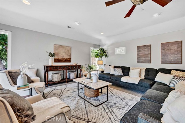 Detail Gallery Image 8 of 30 For 13051 Earlham St, North Tustin,  CA 92705 - 3 Beds | 2 Baths