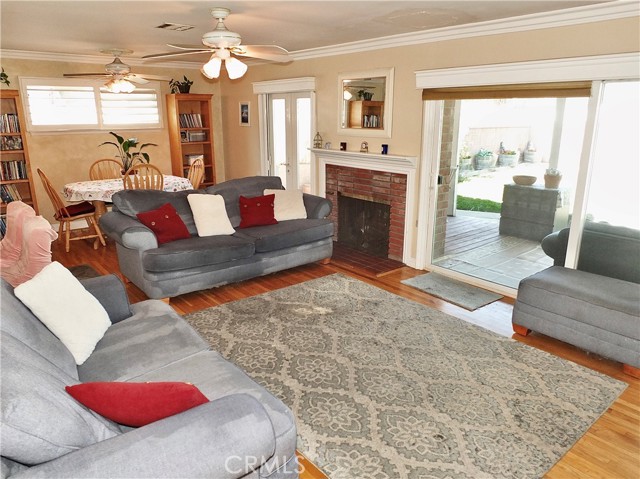 Image 14 of 43 For 6151 Wentworth