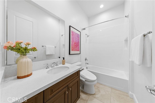 Detail Gallery Image 61 of 68 For 111 Great Oak, Irvine,  CA 92602 - 5 Beds | 5/1 Baths