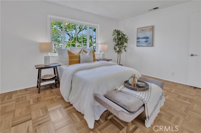Detail Gallery Image 10 of 25 For 2002 Pattiz Ave, Long Beach,  CA 90815 - 4 Beds | 2 Baths