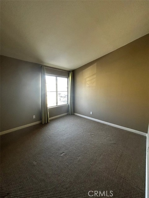 Detail Gallery Image 8 of 11 For 2230 Indigo Hills Dr #3,  Corona,  CA 92879 - 3 Beds | 2/1 Baths