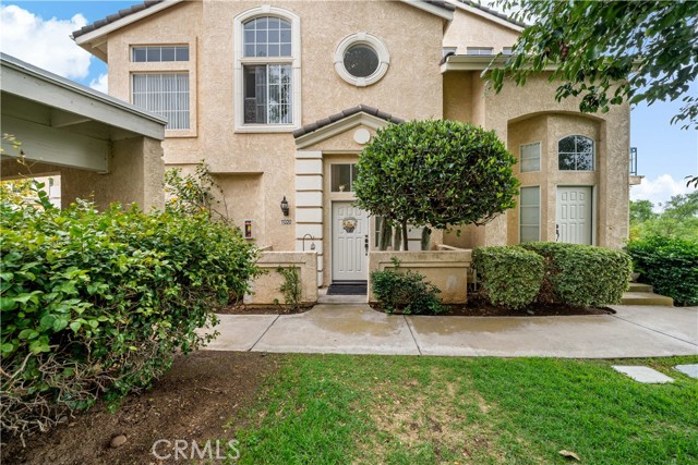 MLS: SW23175748 Condo For Sale