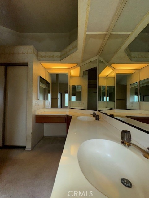 4773 Mount Rainier St., Jurupa Valley CA: https://media.crmls.org/medias/9064f587-3a17-4698-a460-39e8b19b441e.jpg