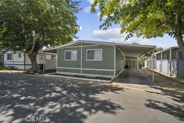 3524 E Avenue R, Palmdale CA: https://media.crmls.org/medias/90655287-04f2-4506-b784-059414dd460d.jpg