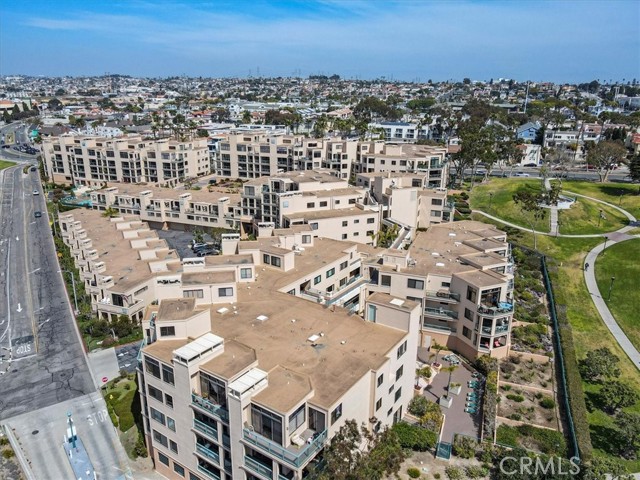 130 The Village # 106, Redondo Beach, California 90277, 2 Bedrooms Bedrooms, ,2 BathroomsBathrooms,Residential Lease,For Rent,130 The Village # 106,CRSB22046617