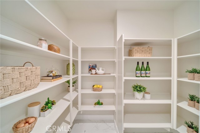 5437 Heritage Oak Drive, Lake Forest CA: https://media.crmls.org/medias/9065bf61-d8de-4613-a614-687533907f84.jpg