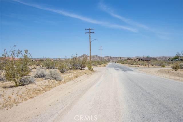 Detail Gallery Image 2 of 15 For 63000 Jadeite St, Joshua Tree,  CA 92252 - – Beds | – Baths