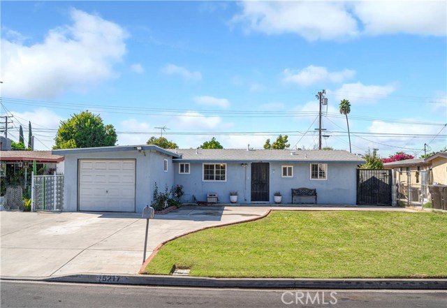 5217 N Hyacinth Ave, Azusa, CA 91702