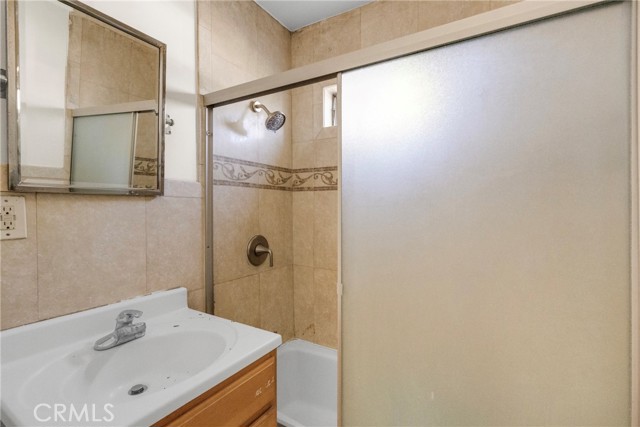 7955 White Oak photo 12