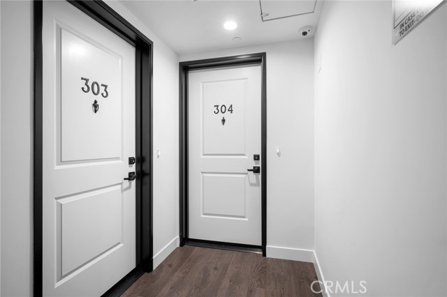 Detail Gallery Image 4 of 19 For 10657 Moorpark St #304,  North Hollywood,  CA 91602 - 1 Beds | 1 Baths