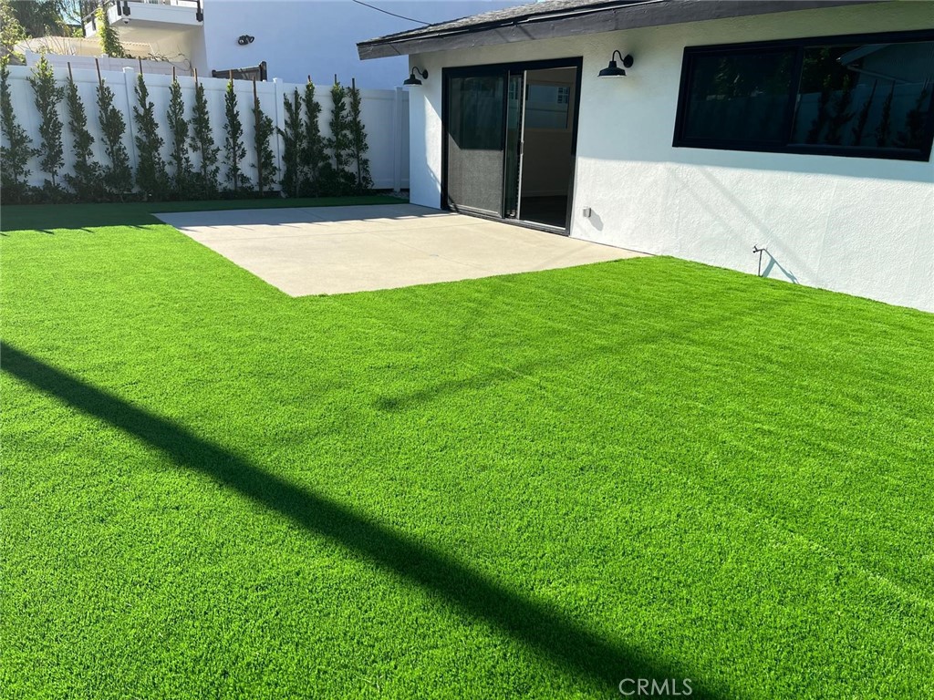 https://media.crmls.org/medias/90682b18-8ade-4fc2-8240-7941665aae4f.jpg?preset=X-Large