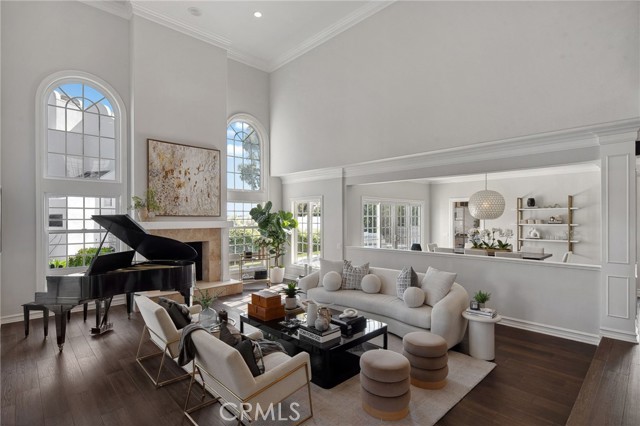 Detail Gallery Image 7 of 41 For 5 Hillsborough, Newport Beach,  CA 92660 - 4 Beds | 4/1 Baths