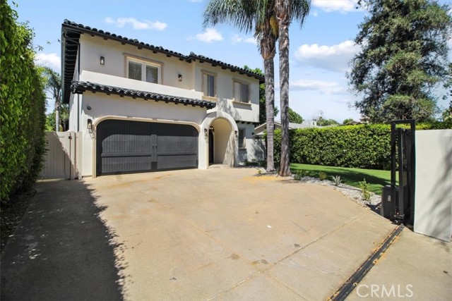 Detail Gallery Image 4 of 73 For 14729 Otsego St, Sherman Oaks,  CA 91403 - 5 Beds | 5 Baths