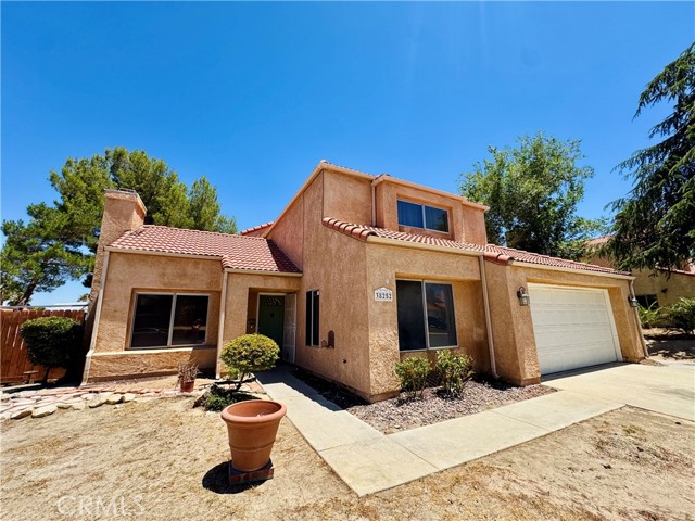 Detail Gallery Image 1 of 16 For 38252 La Loma Ave, Palmdale,  CA 93551 - 3 Beds | 3 Baths