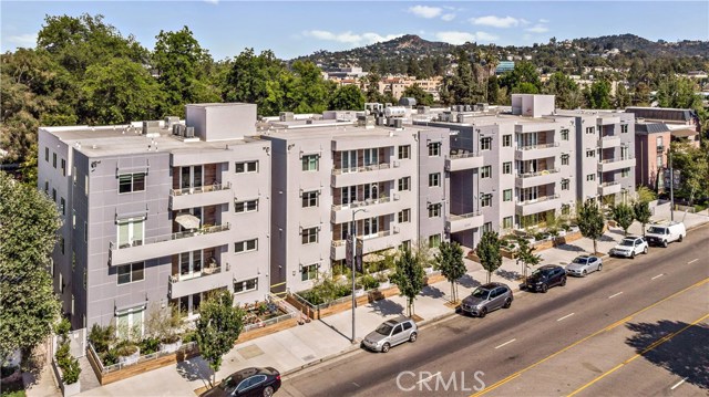 Detail Gallery Image 41 of 42 For 4240 Laurel Canyon Bld #208,  Studio City,  CA 91604 - 3 Beds | 3/1 Baths