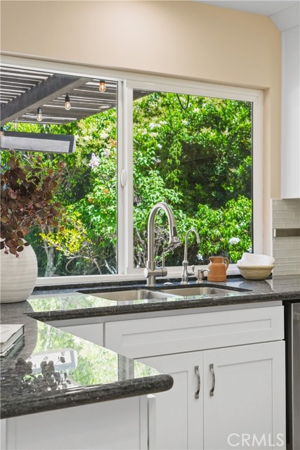 854 Rim Crest, Westlake Village CA: https://media.crmls.org/medias/906a42e1-8a26-4c7d-a966-c5f1f2050d81.jpg