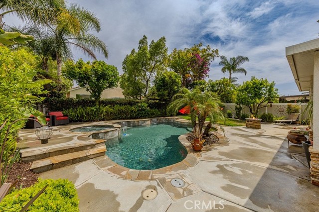 Detail Gallery Image 5 of 38 For 20770 Stony Brook Cir, Riverside,  CA 92508 - 5 Beds | 3 Baths