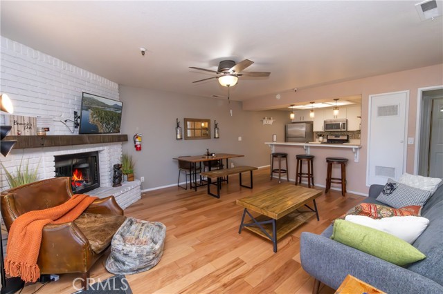 Detail Gallery Image 6 of 25 For 41764 Brownie Ln #5,  Big Bear Lake,  CA 92315 - 2 Beds | 2 Baths