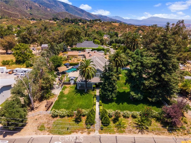 1033 Kimbark Avenue, San Bernardino CA: https://media.crmls.org/medias/906b40c2-28e3-41b8-bea0-21ba09eb06cd.jpg