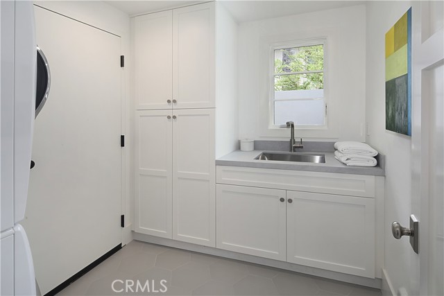 Detail Gallery Image 31 of 35 For 411 39th St, Newport Beach,  CA 92663 - 3 Beds | 3 Baths