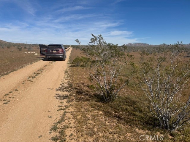 20713 Fairfield, Apple Valley CA: https://media.crmls.org/medias/906c6a58-f13d-4158-a9c9-e30e9e522529.jpg