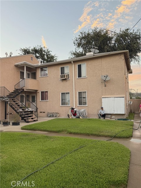 340 N 2nd Street, Montebello CA: https://media.crmls.org/medias/906ca4cf-abc7-4d37-bc6e-d8fc149999bf.jpg