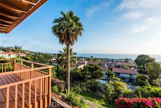 1349 Via Zumaya, Palos Verdes Estates, California 90274, 4 Bedrooms Bedrooms, ,2 BathroomsBathrooms,Residential,Sold,Via Zumaya,PV21141103