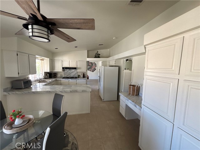 Detail Gallery Image 4 of 11 For 79040 Cliff St, Bermuda Dunes,  CA 92203 - 4 Beds | 2/1 Baths