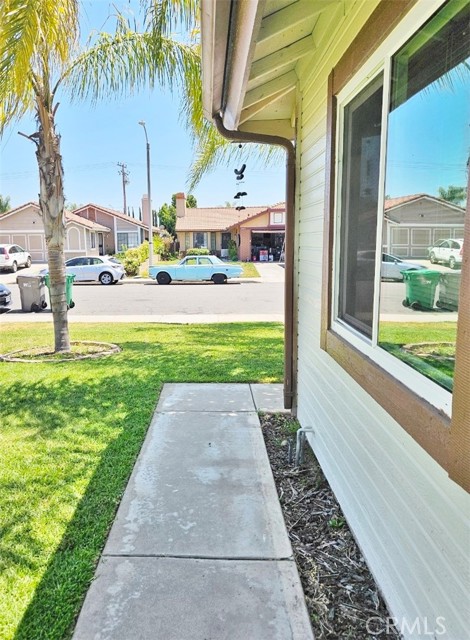 29650 Saint Andrews Court, Murrieta CA: https://media.crmls.org/medias/906d608f-1411-43e7-89c9-0394a97af14a.jpg