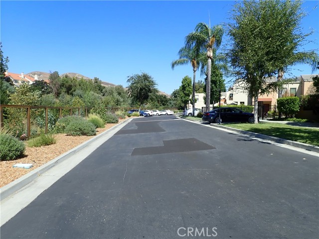 4275 Las Virgenes Road, Calabasas CA: https://media.crmls.org/medias/906d68f0-1cd6-41e1-a7c0-63aeee78ff11.jpg